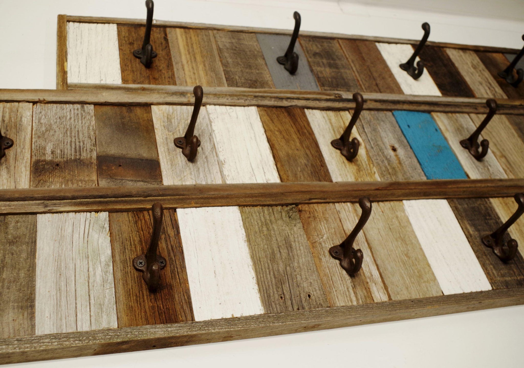 Rustic Reclaimed Barn Wood 5-Hook Towel Rack - Life In Alignment